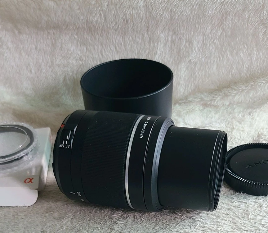 소니 55-200mm 망원렌즈입니다 이미지