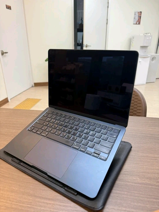맥북 에어 13인치 m2 16g/512g 베터리97퍼 - 안심되는 중고거래