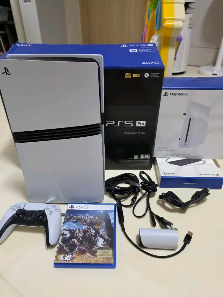 플스5프로 디스크셋 + 펄스 이어폰 + 몬헌cd 팔아요 - 안심되는 중고거래