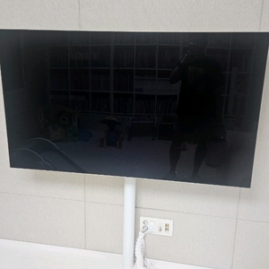 LG OLED 65TV + 이동식거치대 이미지