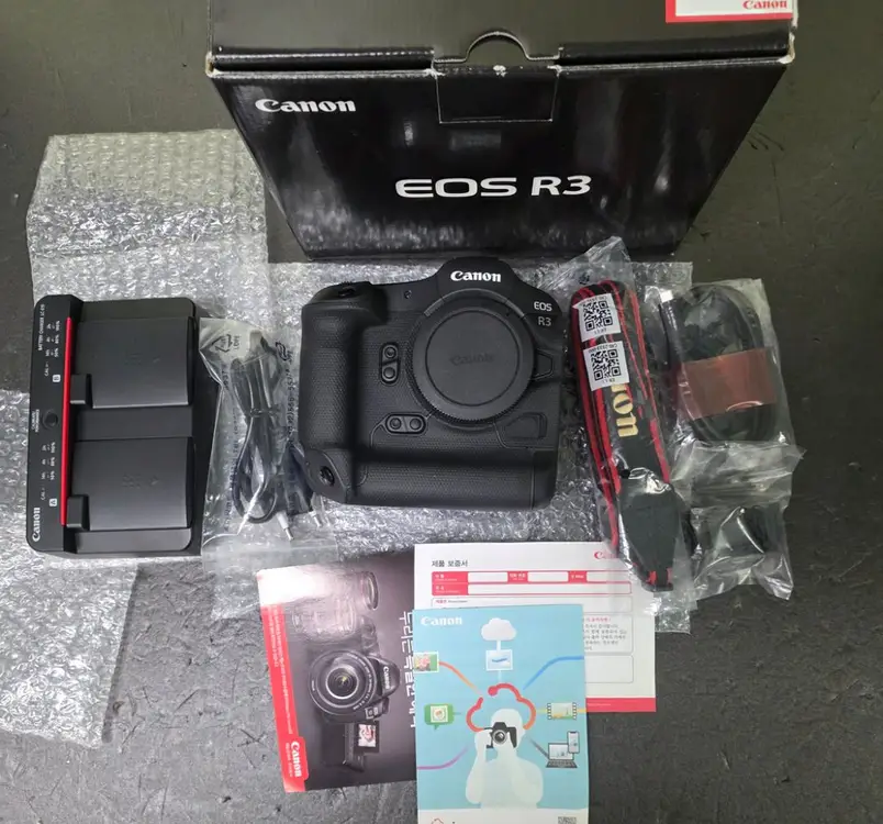캐논eos r3 만컷초반대 상태좋은 바디 판매합니다 타기종교환받아요 이미지