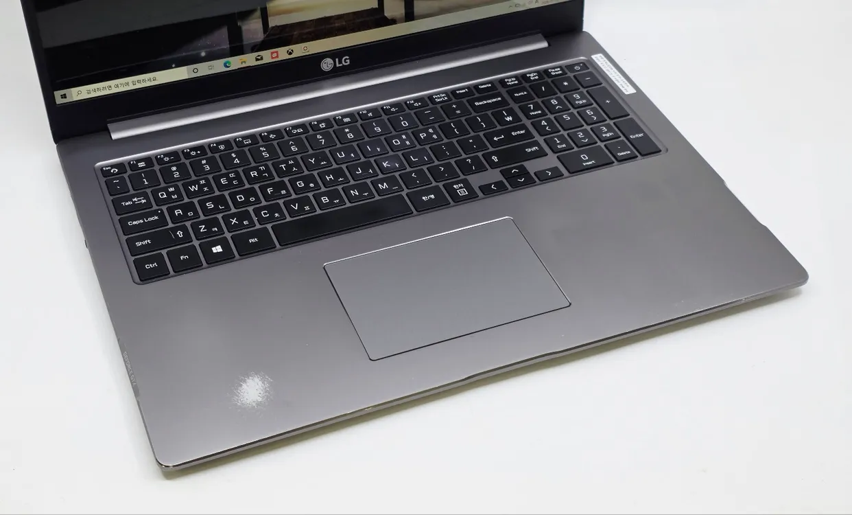 LG 울트라기어 17U70P-FA76K 17인치 게이밍노트북 I7/GTX1650Ti 게임용,고사양 엘지 중고 노트북 이미지