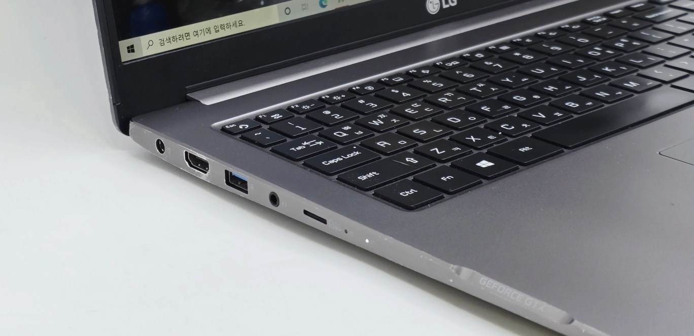LG 울트라기어 17U70P-FA76K 17인치 게이밍노트북 I7/GTX1650Ti 게임용,고사양 엘지 중고 노트북 이미지