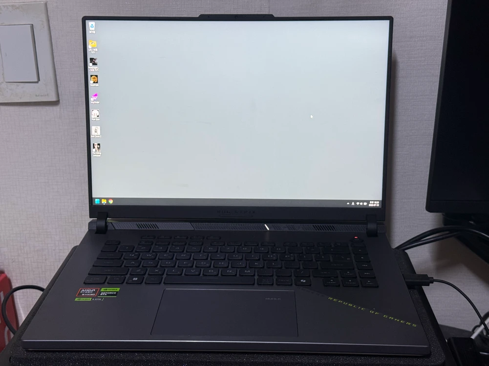 Asus Rog Strix G16 9955hx3d 5070ti 32g - 안심되는 중고거래