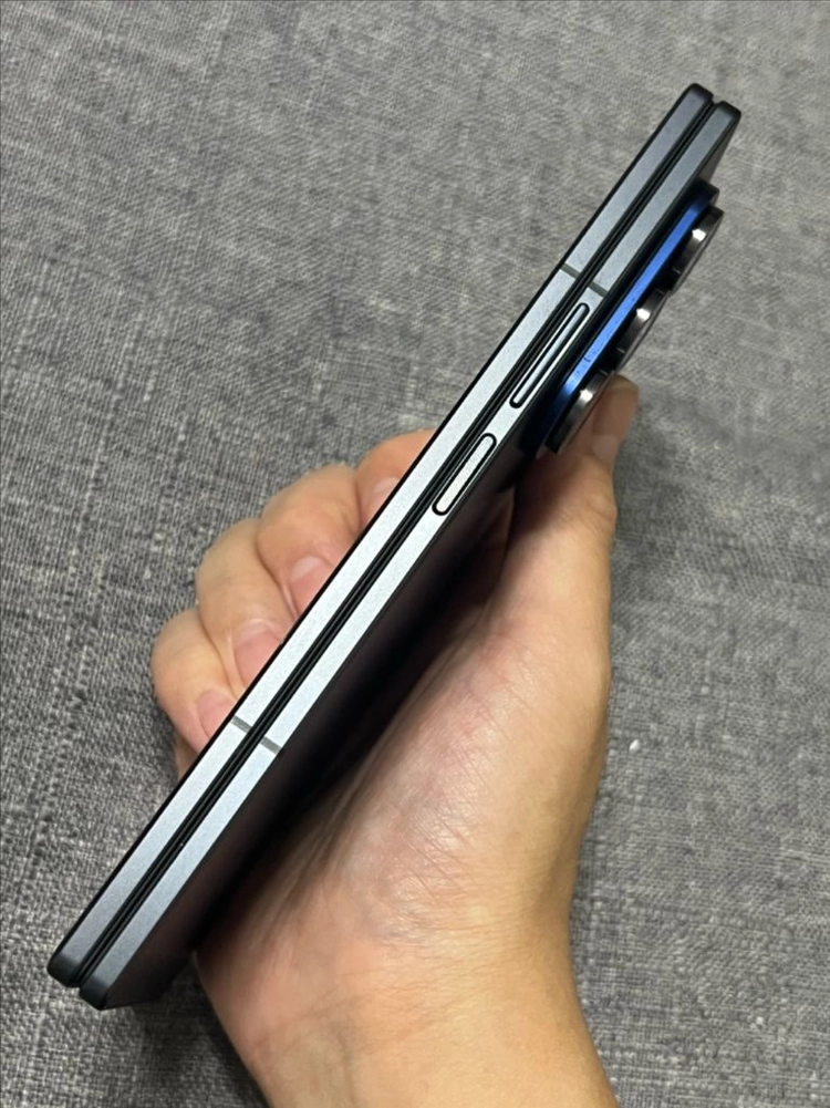 갤럭시 폴드7 256gb 이미지