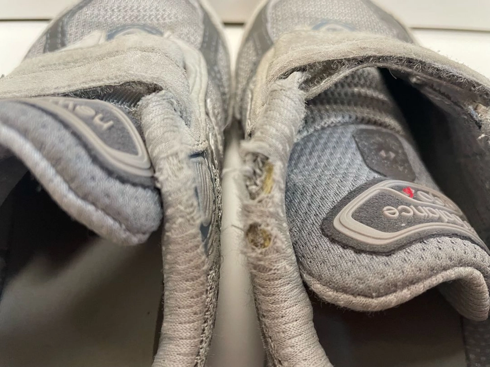 우체국택포) 뉴발란스 990 v6 키즈 운동화 170사이즈 이미지