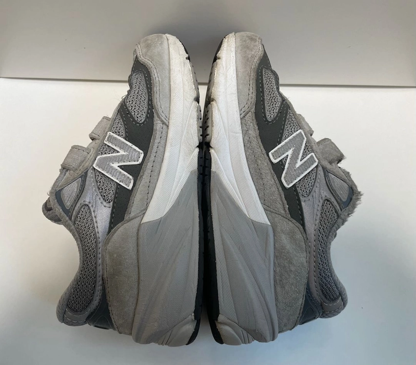 우체국택포) 뉴발란스 990 v6 키즈 운동화 170사이즈 이미지