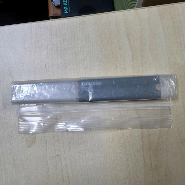삼성 PM9A1 1TB M.2 SSD (사용시간 47시간) 이미지
