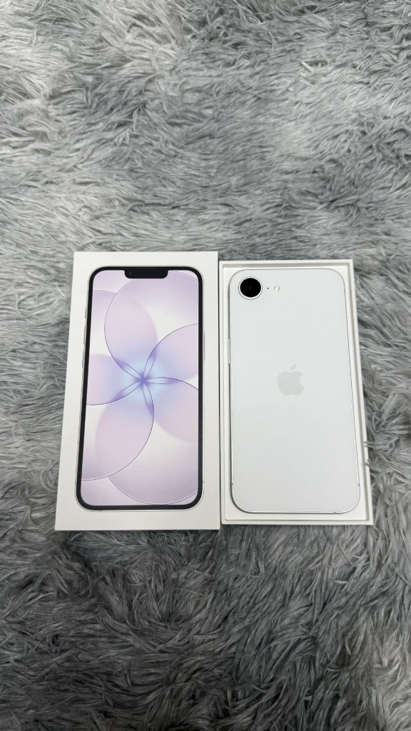 아이폰 17e 256GB 화이트 풀박스 자급제 - 안심되는 중고거래