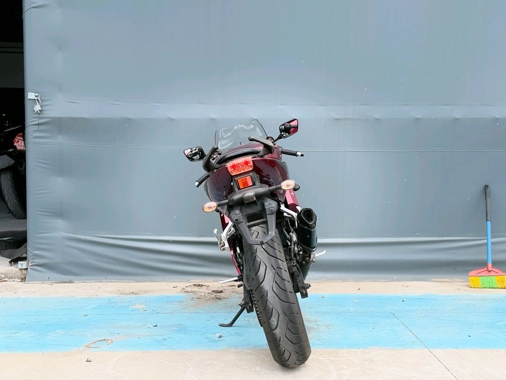 코멧250r/15년식/4만키로/135만원/상태굿 이미지