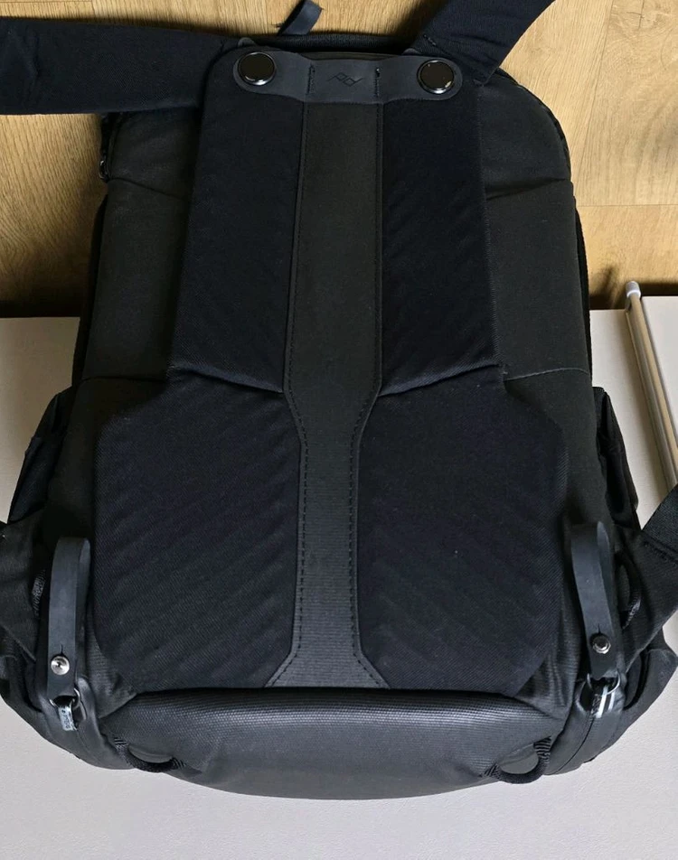 픽디자인 15L 백팩 판매 이미지