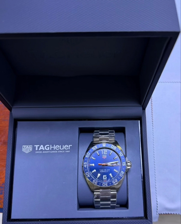 태그호이어 포뮬러1 42mm 청판 쿼츠 팝니다. - 안심되는 중고거래