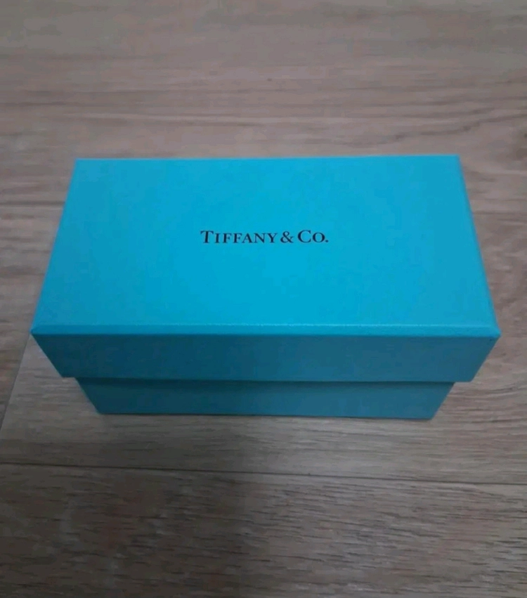 티파니 귀걸이 귀고리 케이스,상자 이미지