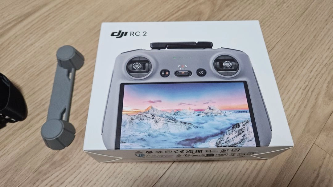 DJI RC2 조종기(컨트롤러) 새제품 정리합니다 [네오1,네오2,리토,미니4,미니5,에어3,에어3S,매빅4,플립] 이미지