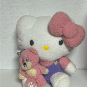 키티 네온문 콜라보 인형 이미지