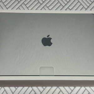 맥북프로 m5pro 16인치 48gb/1tb 실버 이미지