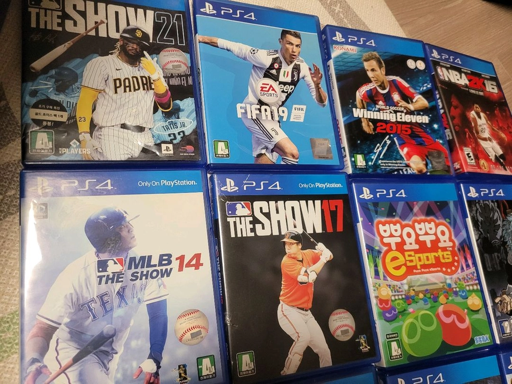 ps4 게임 팔아요. 명작들도 많아요. 사가세요. 이미지