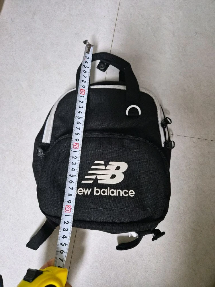 뉴발란스 미니 백팩 가방 이미지
