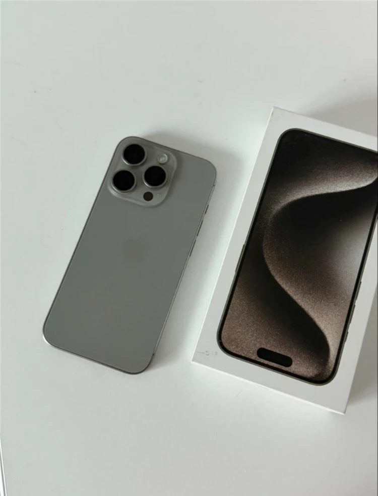 아이폰 15 프로 네추럴 티타늄 512GB - 안심되는 중고거래