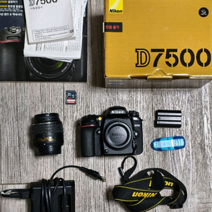 니콘 D7500 DSLR 카메라 + 18-55mm 렌즈 풀박스 이미지