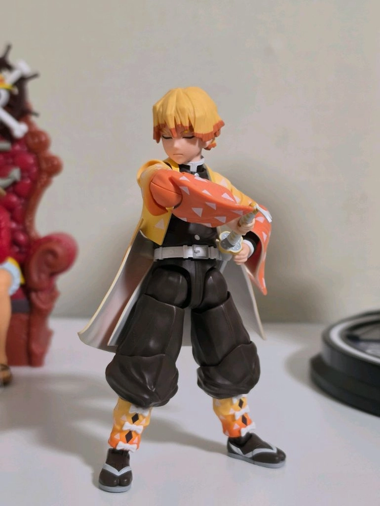 SHF 귀멸의칼날 젠이츠 판매합니다 - 안심되는 중고거래