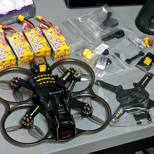 SpeedyBee25 o4 pro elrs FPV 드론 이미지
