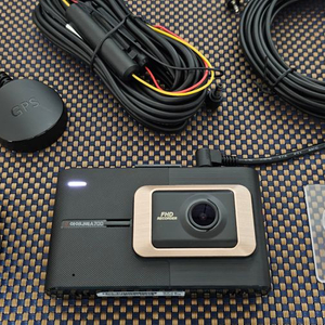 아이나비 A700 에디션 블랙박스(32GB,GPS) 이미지
