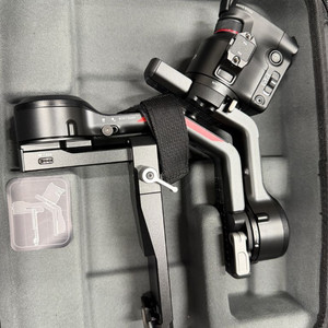 DJI 로닌 RS 4 콤보 이미지