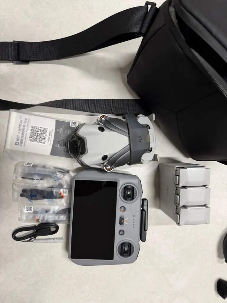 DJI Mini 4 Pro 플라이 모어 콤보 플러스 이미지