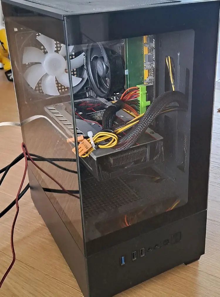 AMD RYZEN 5 2600X SIX-CORE 램(8+8)16G SSD 120 이미지