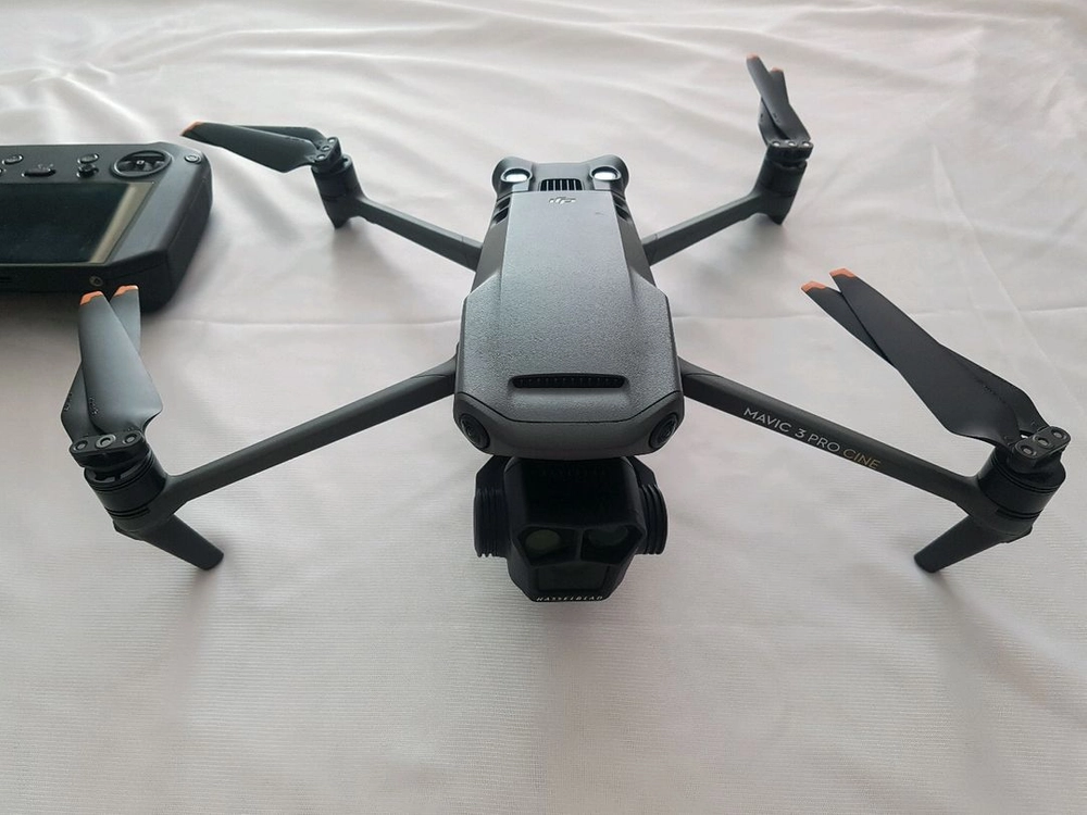 DJI 매빅3프로 CINE 드론 판매합니다 이미지