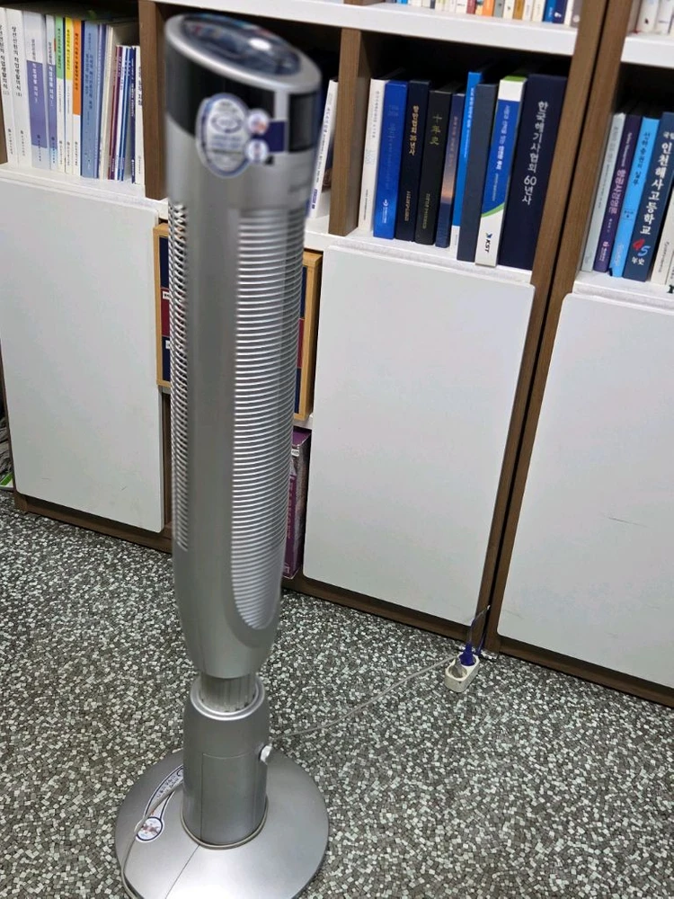 타워형 선풍기360도 회전형 이미지