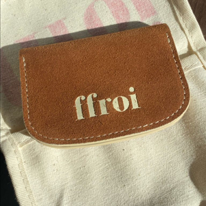 프루아 스웨이드 지갑 브라운 ffroi 이미지