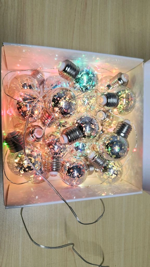LED 벌브 스트링 라이트 컬러믹스 조명 이미지