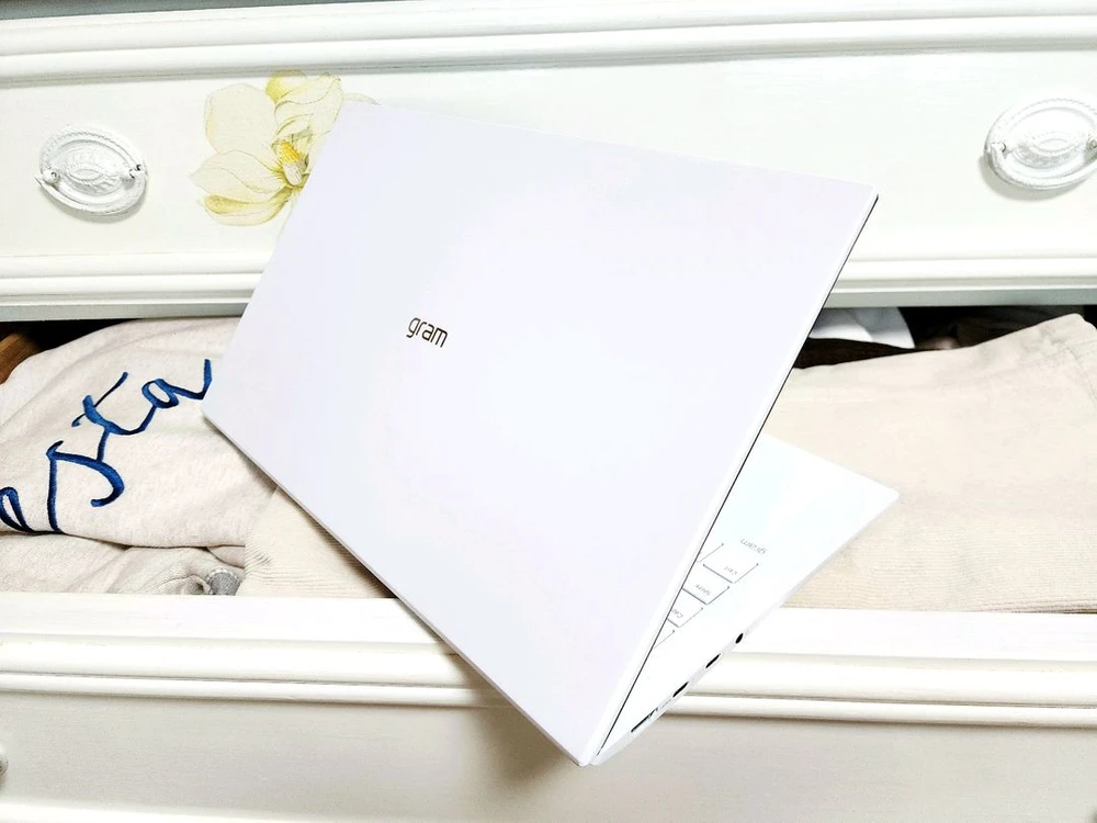 최고급 LG 그램 23년 13세대 12코어+ i5 16G 정품 윈11 Pro 이미지