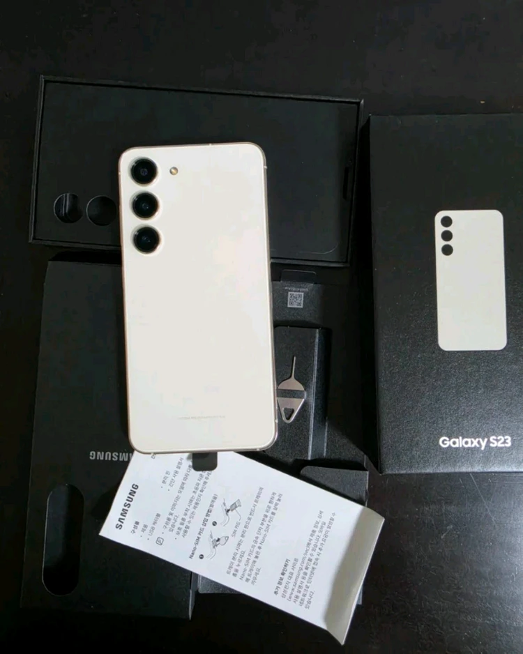 갤럭시 S23 화이트 512GB 풀박스 - 안심되는 중고거래