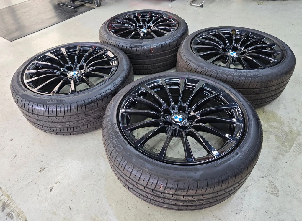 BMW G바디 3,4 시리즈 순정 18인치 휠타이어 판매합니다 이미지