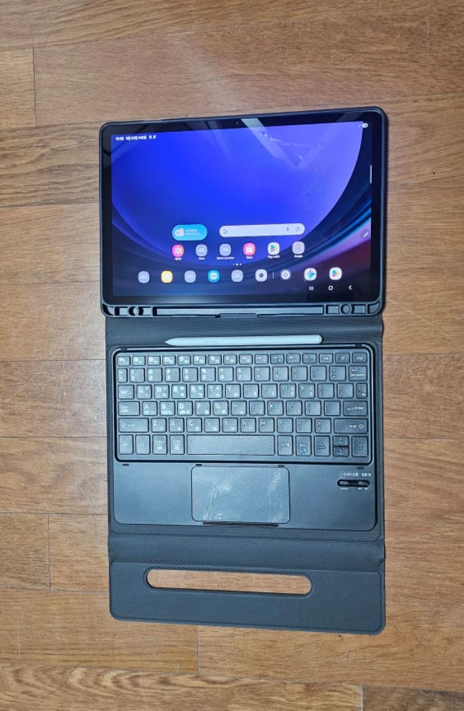 갤럭시탭S9 SM-X710 wifi 128GB 판매합니다. 키보드 포함. 이미지