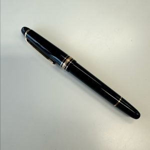 몽블랑 145 F닙 14k 이미지