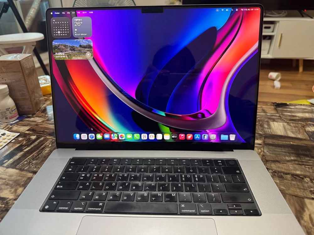 맥북 프로 M1pro 16인치 실버 이미지