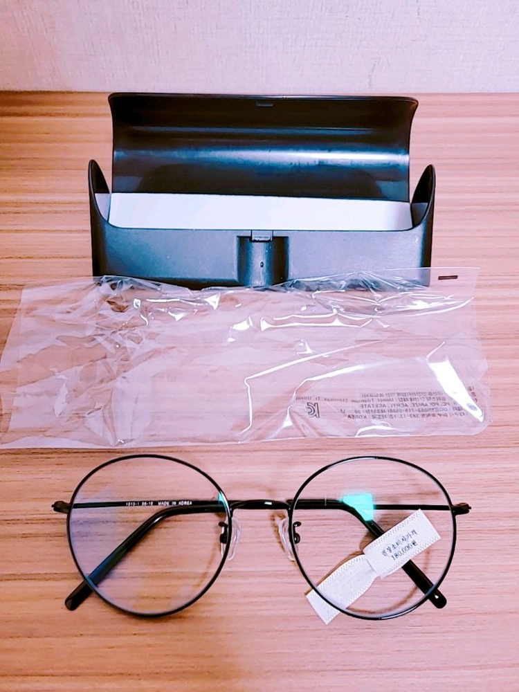 [ 미개봉새상품_오버핏 동글이검정안경테 / 고급안경테 / 김구안경테 저렴히 판매 ] 이미지