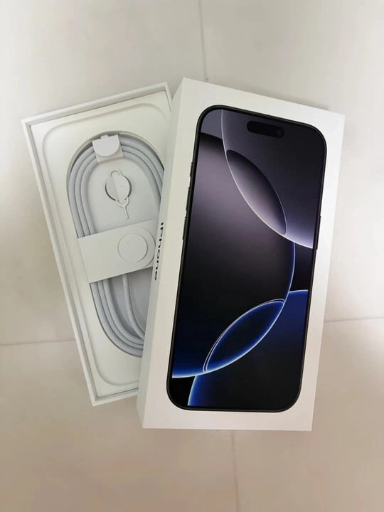 아이폰16프로 256GB 블랙 자급제 - 안심되는 중고거래