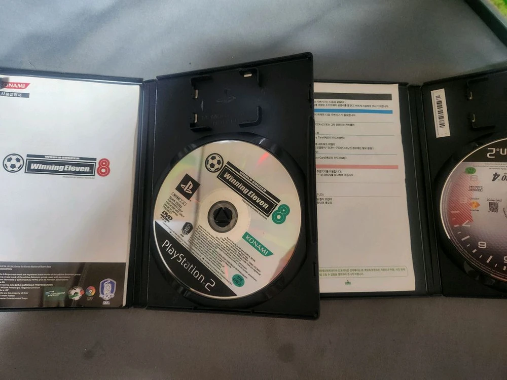 ps2 패드+위닝일레븐8 +그란투리스모4 ps2 듀얼쇼크2 패드 포함 이미지