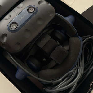 바이브 프로2 VR 기기 이미지