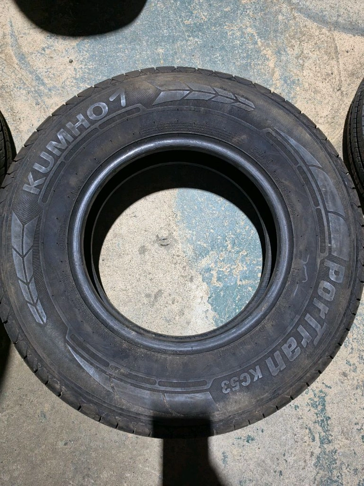 195 r14 화물차 트럭 중고타이어 이미지