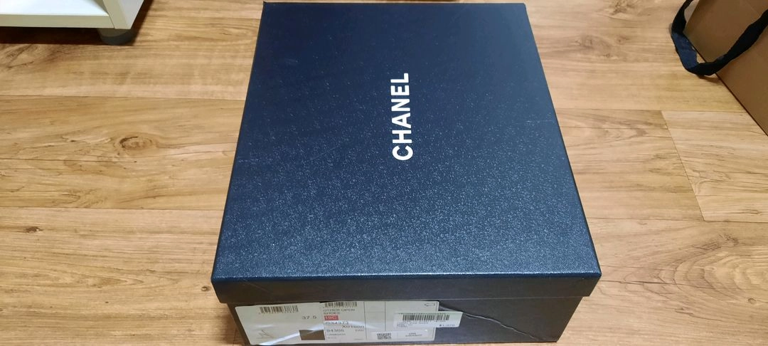 Chanel Sheepskin Sandal 정품 이미지