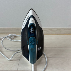Tefal Express steam iron 이미지