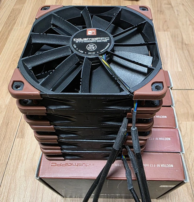 녹투아 NF-F12 lPPC-3000PWM ( 5개 ) 팝니다. - 안심되는 중고거래