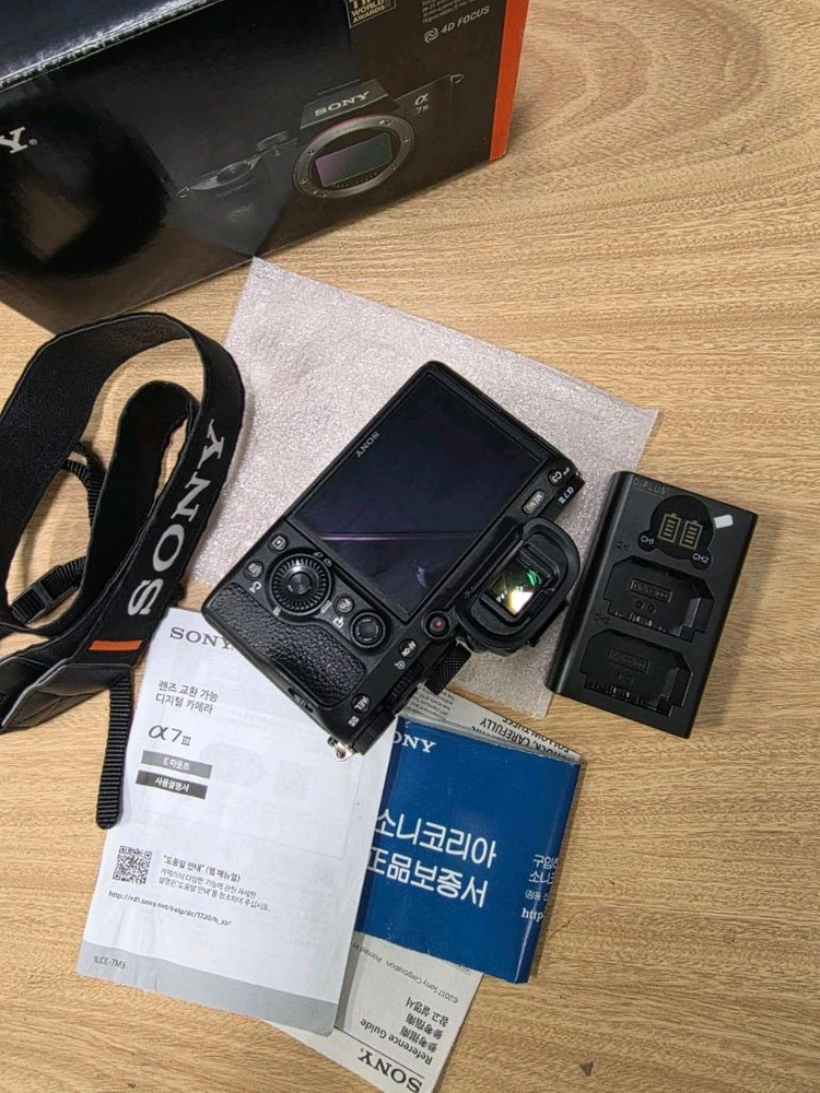 a7m3 만컷초반대 깨끗한 바디판매합니다 풀박스구성입니다 이미지