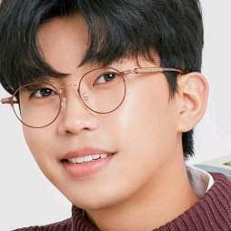 임영웅님 제작 키싱하트 안경 이미지